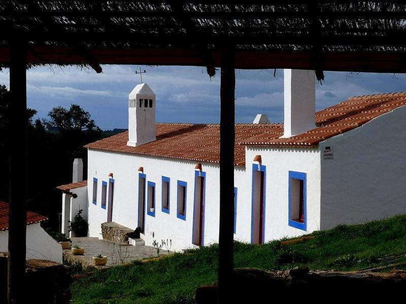 Monte Do Adail Turismo Rural Casa De Campo Vila Nova de Milfontes Værelse billede